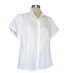 Laura White Short Sleeve Front Button Closure Size 14